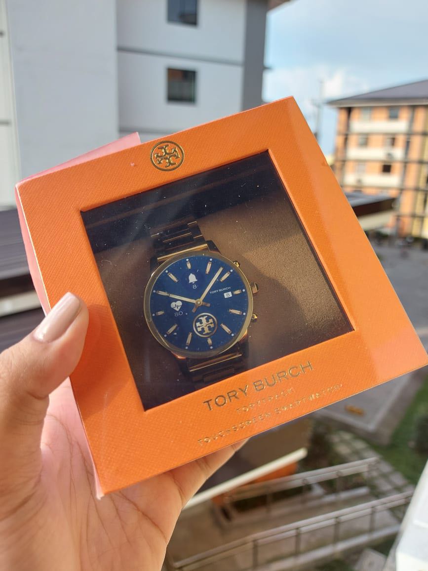 Tory burch best sale gigi smartwatch review