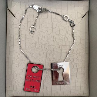 （分類：）位於 。 由 lovequitzs 提交（商品編號 1058884737，圖片 1）。簡介： 。