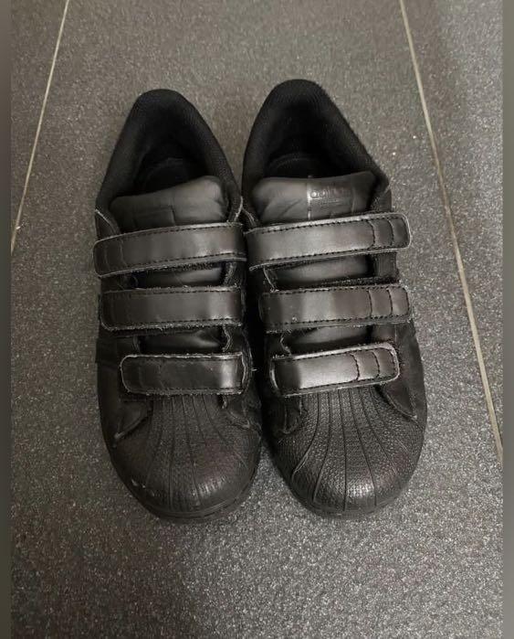 boys black velcro shoes