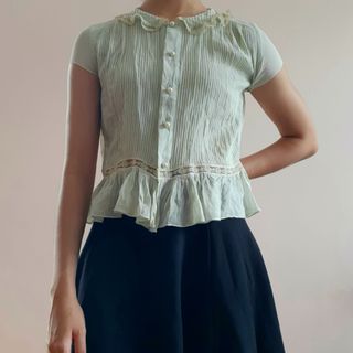 (Category: ) located in . Submitted by __taliascloset (Listing ID 1071518433, Image 1). Description: .