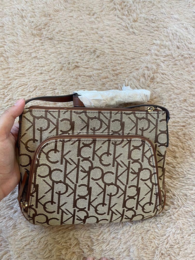 Calvin klein teodora 2025 crossbody