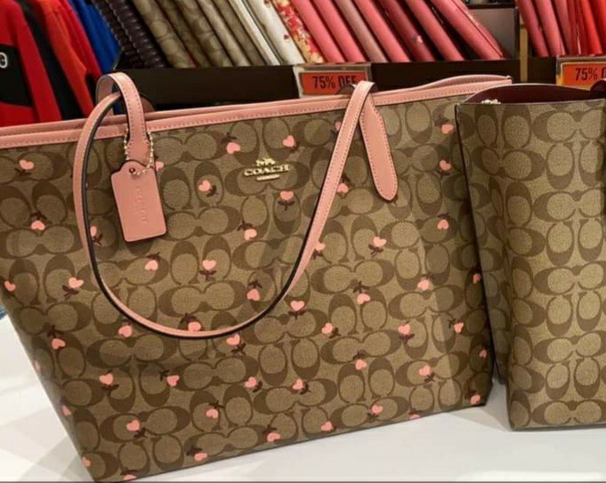 City tote in signature canvas with heart floral print 2025