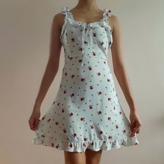 (Category: ) located in . Submitted by __taliascloset (Listing ID 1071520606, Image 1). Description: .