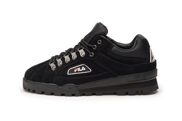 Full black fila shop