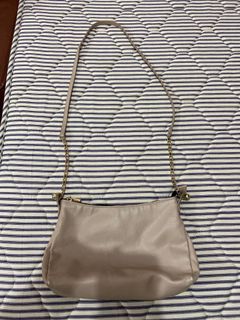 （分類：）位於 。 由 rashika7 提交（商品編號 1071656950，圖片 1）。簡介： 。