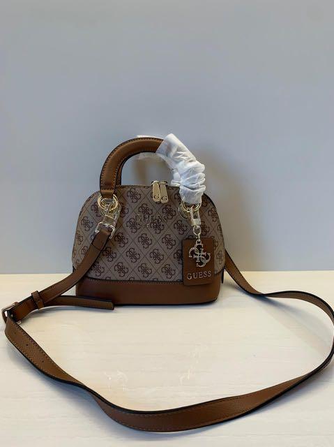 Strand bag 2025 guess