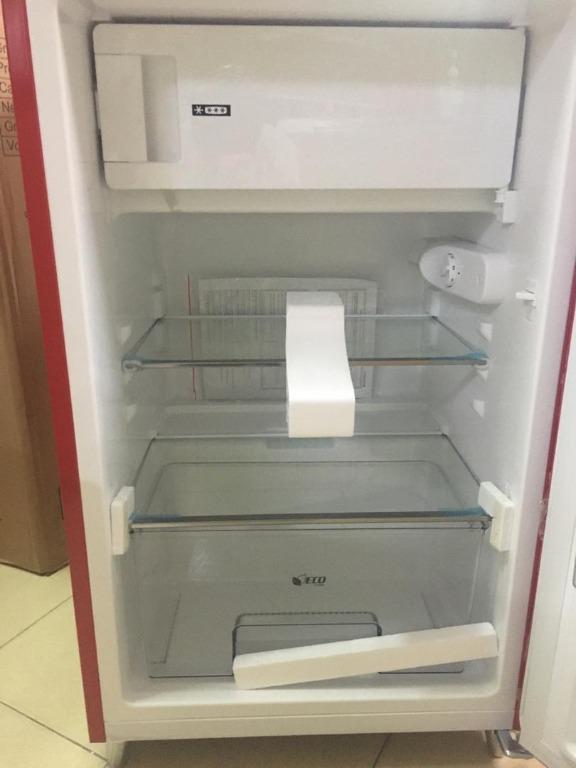 Isonic vintage refrigerator