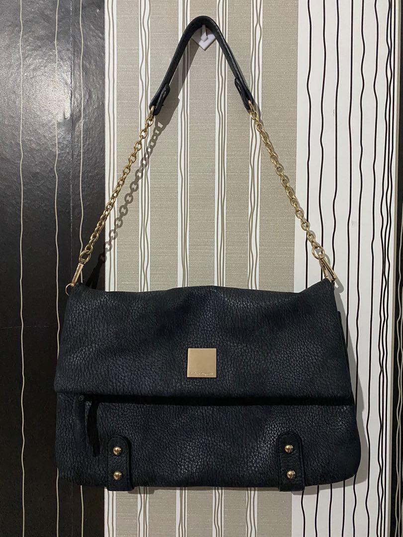 lulu castagnette sling bag