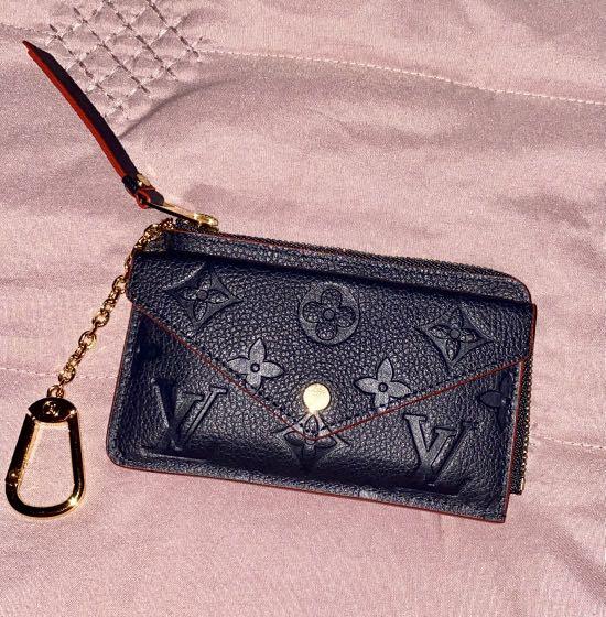 LV Recto Verso (Category: Luxury Bags & Wallets) located in Malabon City. Submitted by cherryhoarder (Listing ID 1071605981, Image 1). Description: LV recto verso empriente leather - comes with dustbag & box Rfs: decluttering. Dami ng wallet.