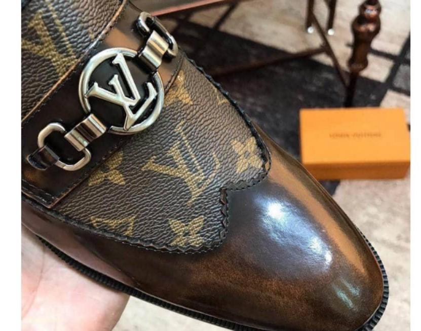 10000% Authentic LV FOREVER SIZE 8, Men's Fashion, Footwear, Dress Shoes on  Carousell
