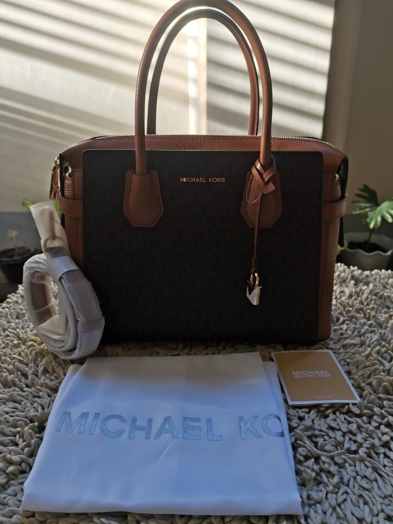 Michael Kors 2 Way Bag Brand New Authentic, Luxury, Bags & Wallets