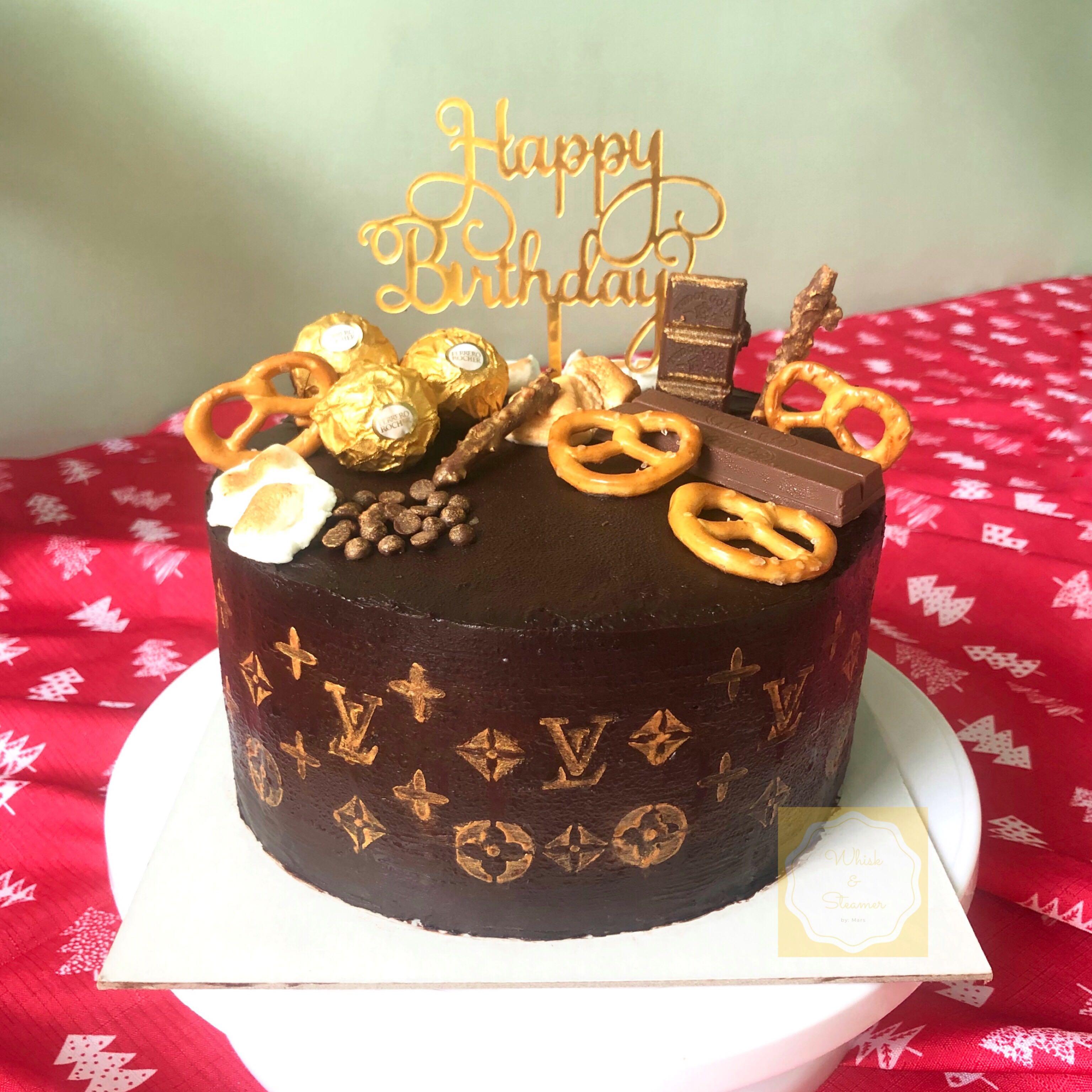 Louis Vuitton Pull-Money Surprise Cake Cake Size: 8 diameter x 4