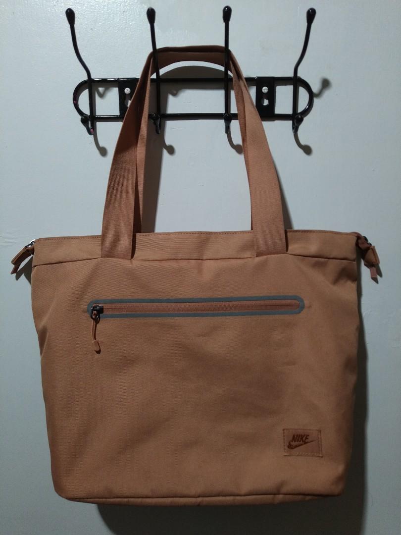 nike tech tote