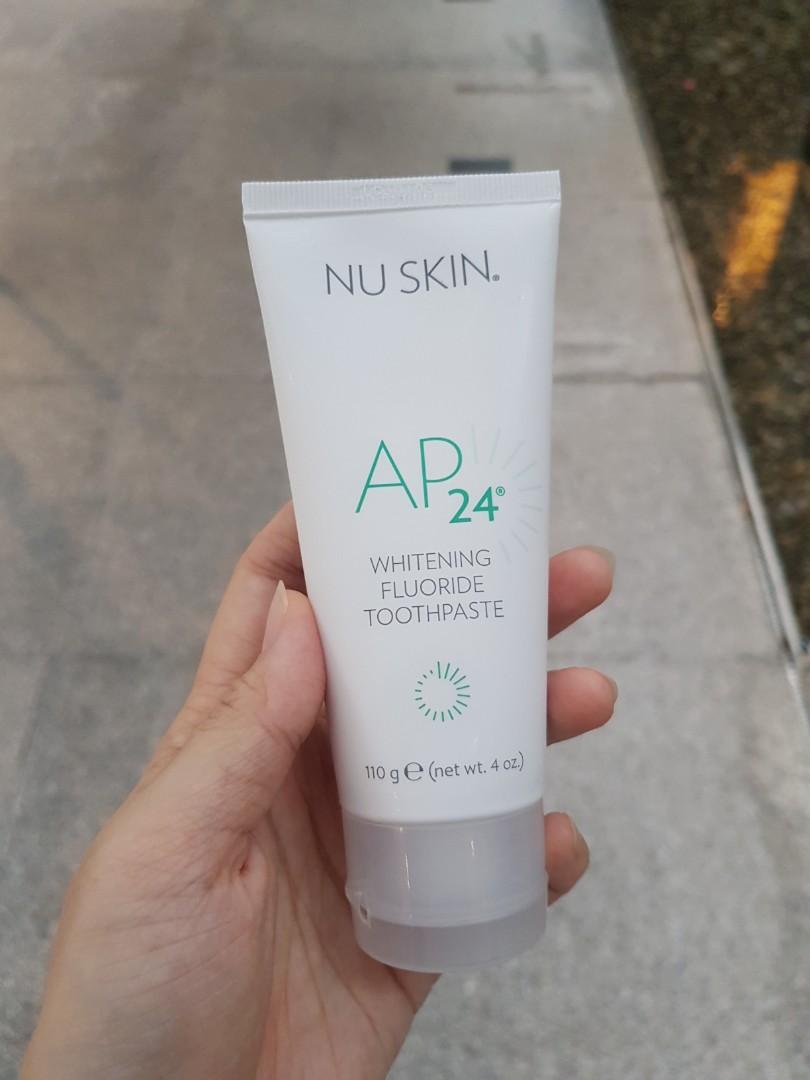 Nu Skin AP 24 Anti-plaque Whitening Fluoride Toothpaste 110g (Category: Oral Care) located in Singapore. Submitted by evanescente (Listing ID 1021383962, Image 1). Description: New packaging! 2 instocks - expiry Jan 2024 AP 24 Whitening Fluoride Toothpaste lightens teeth without peroxide while preventing cavities and plaque formation. This gentle, vanilla mint formula freshens breath and provides a clean, just-brushed feeling that lasts all day. 