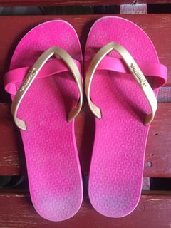 (Category: ) located in . Submitted by romarienne (Listing ID 1071534300, Image 1). Description: .