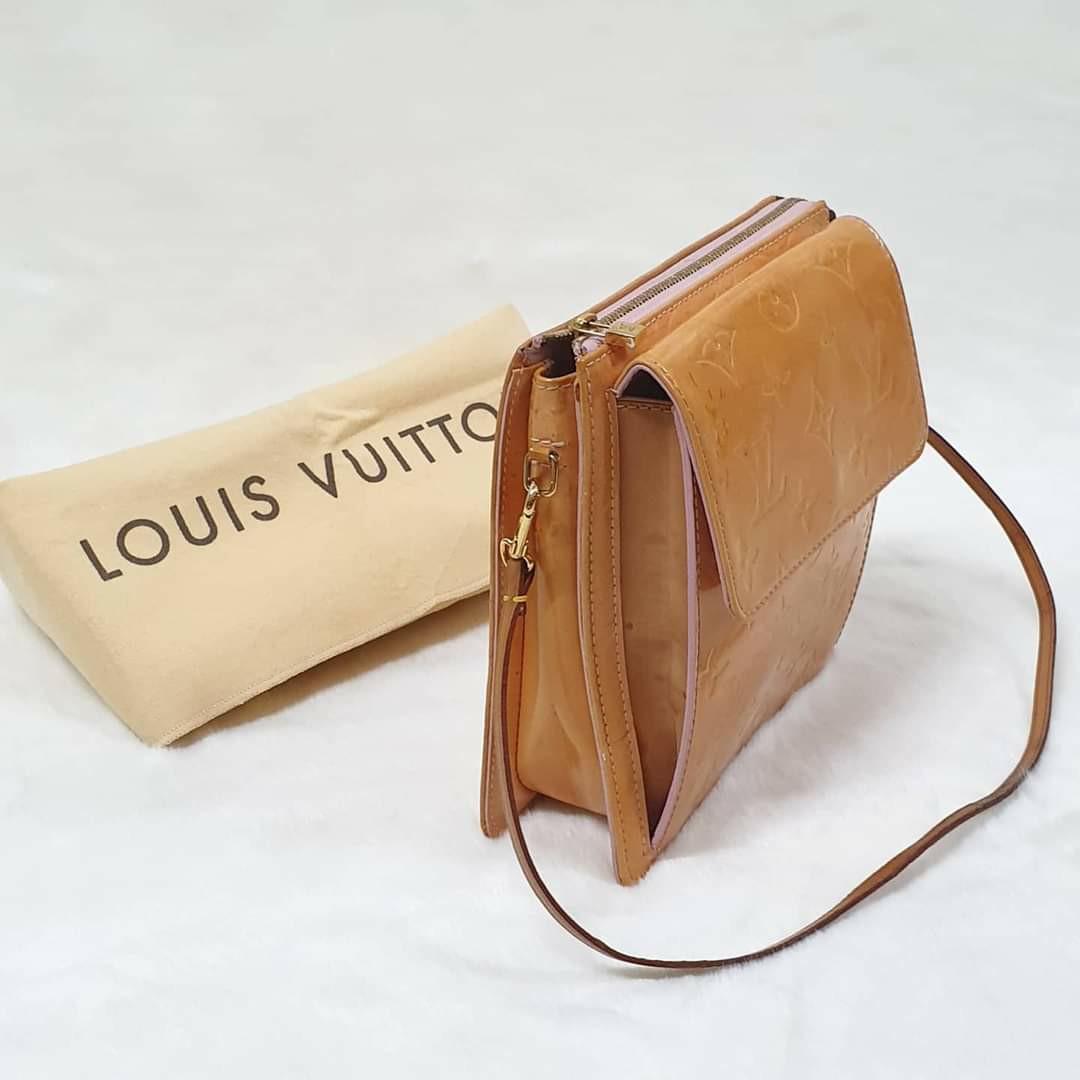 SALE 🔥 Authentic LOUIS VUITTON LV Mott Monogram Vernis, Luxury, Bags &  Wallets on Carousell