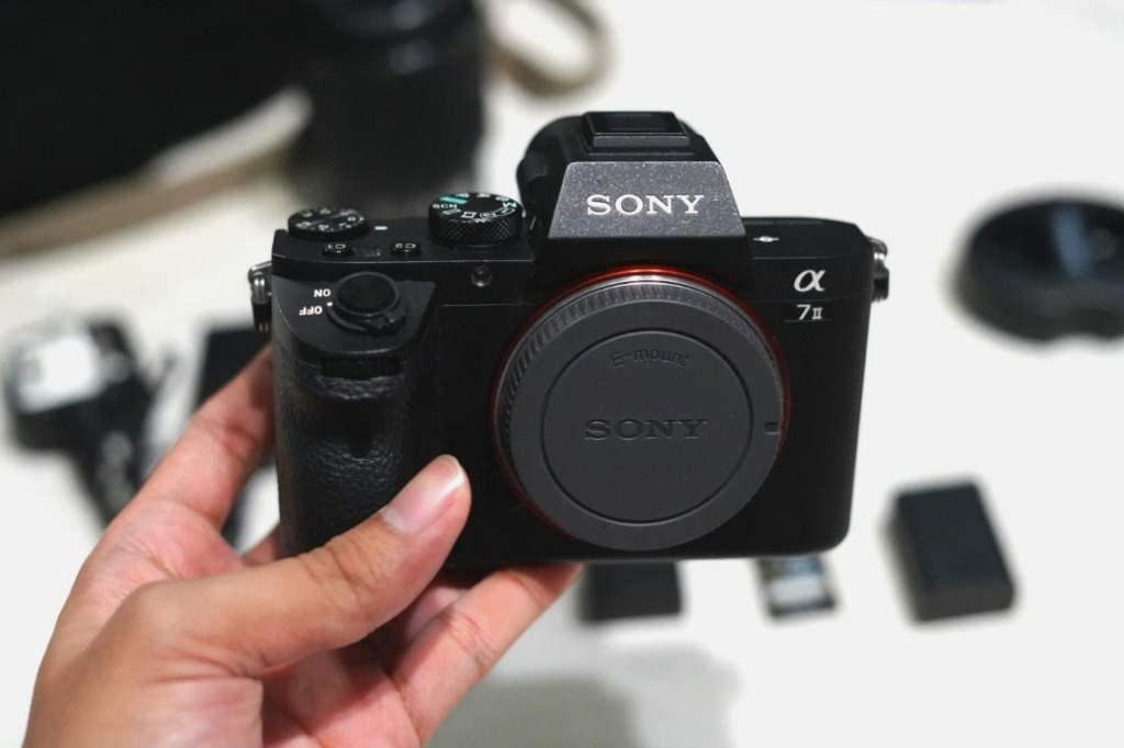 Sony A7 ii with kit lens, Photography, Cameras on Carousell