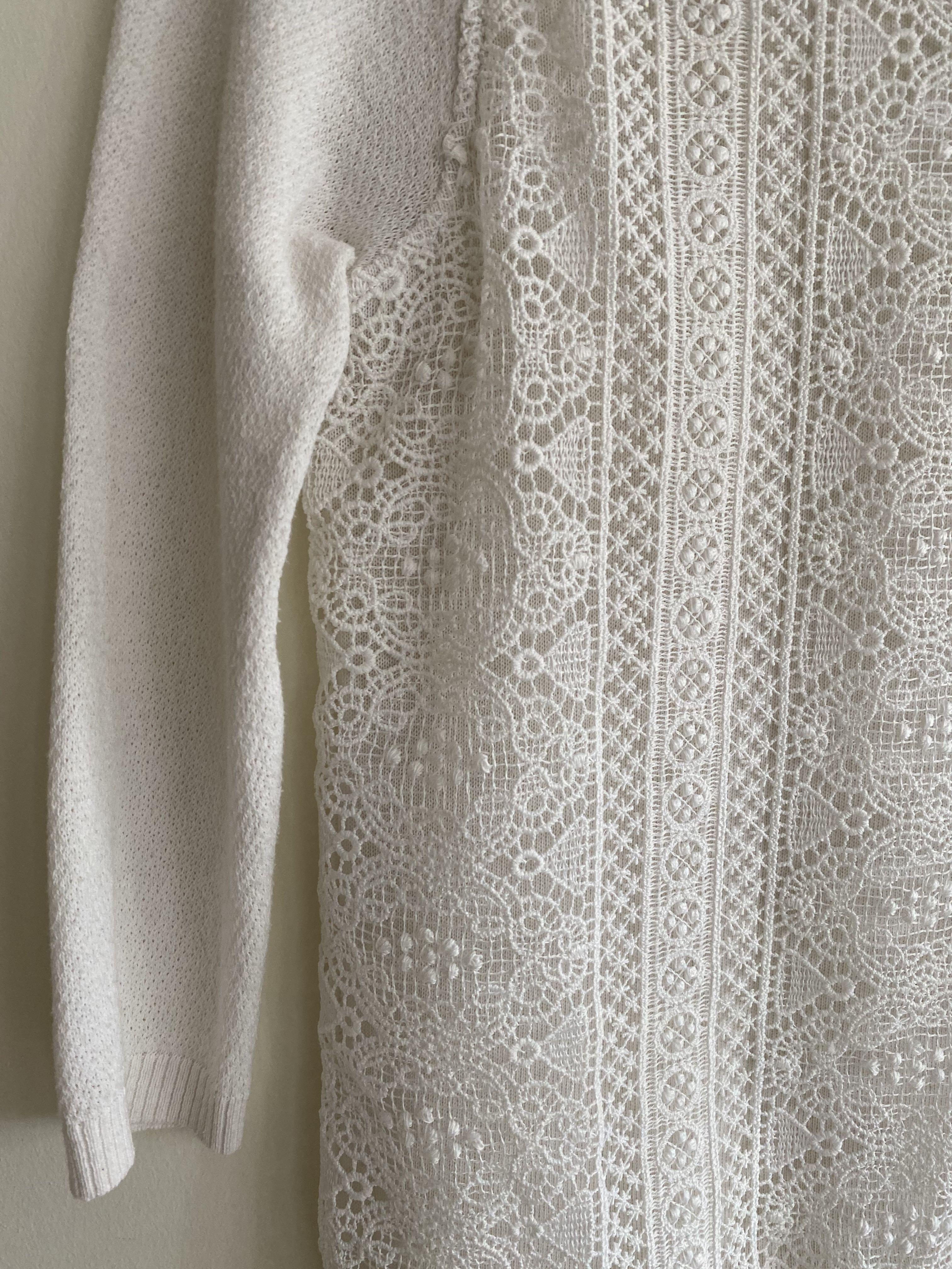 Stradivarius white christmas sweater Women s Fashion Tops