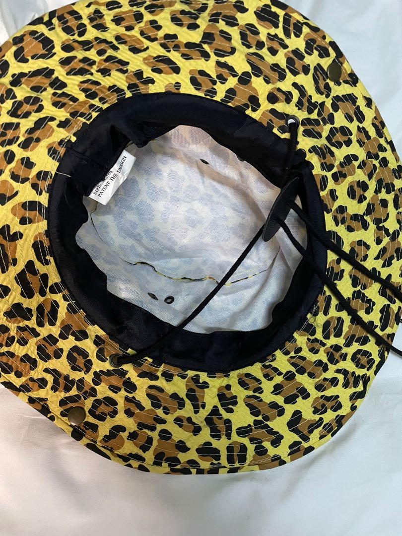 Sun Hat (Category: Hats & Beanies) located in Kota Kinabalu. Submitted by daisy_lab (Listing ID 1071691921, Image 2). Description: Condition 7/10 Tiada koyak.