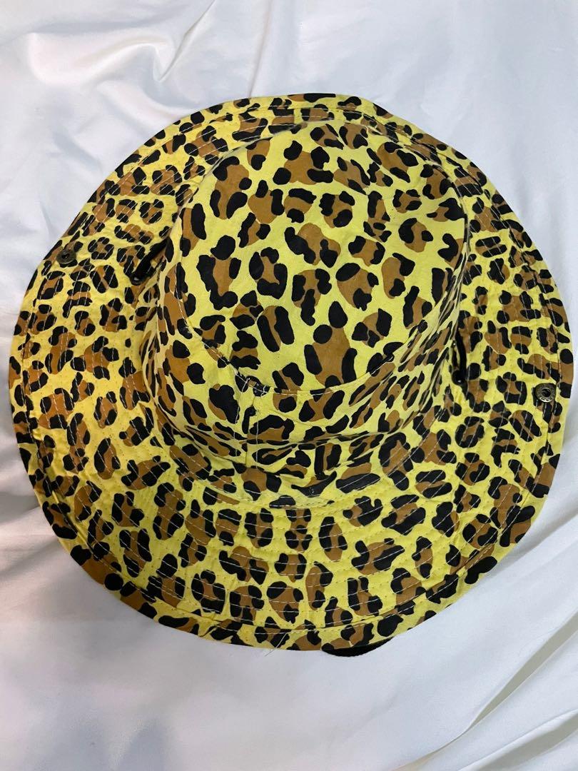 Sun Hat (Category: Hats & Beanies) located in Kota Kinabalu. Submitted by daisy_lab (Listing ID 1071691921, Image 1). Description: Condition 7/10 Tiada koyak.