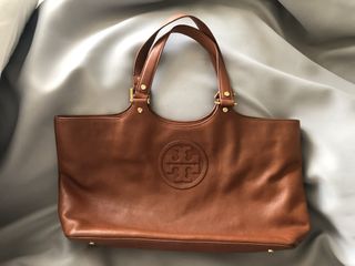 （分類：）位於 。 由 violetmc 提交（商品編號 1071569812，圖片 1）。簡介： 。