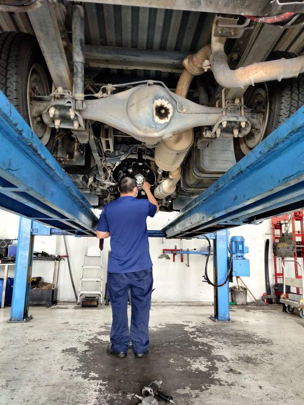 Toyota Hiace KDH201 and Dyna Exedy Clutch Replacement Car
