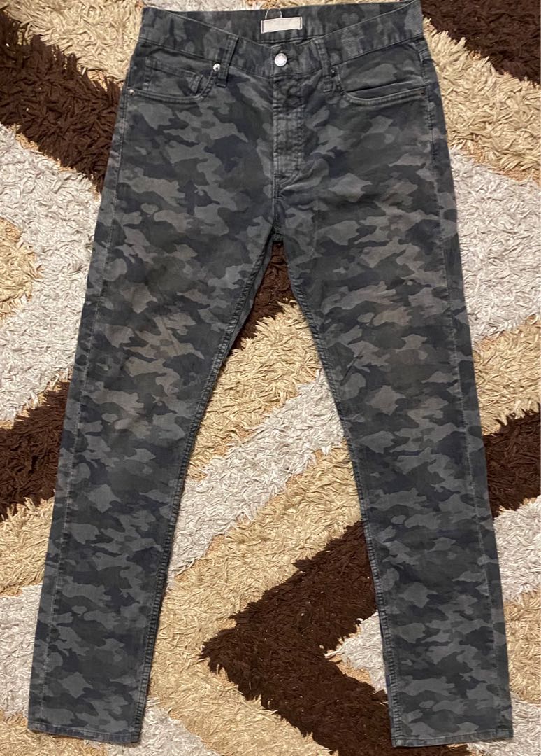 Uniqlo Velvet Camo Pants W30