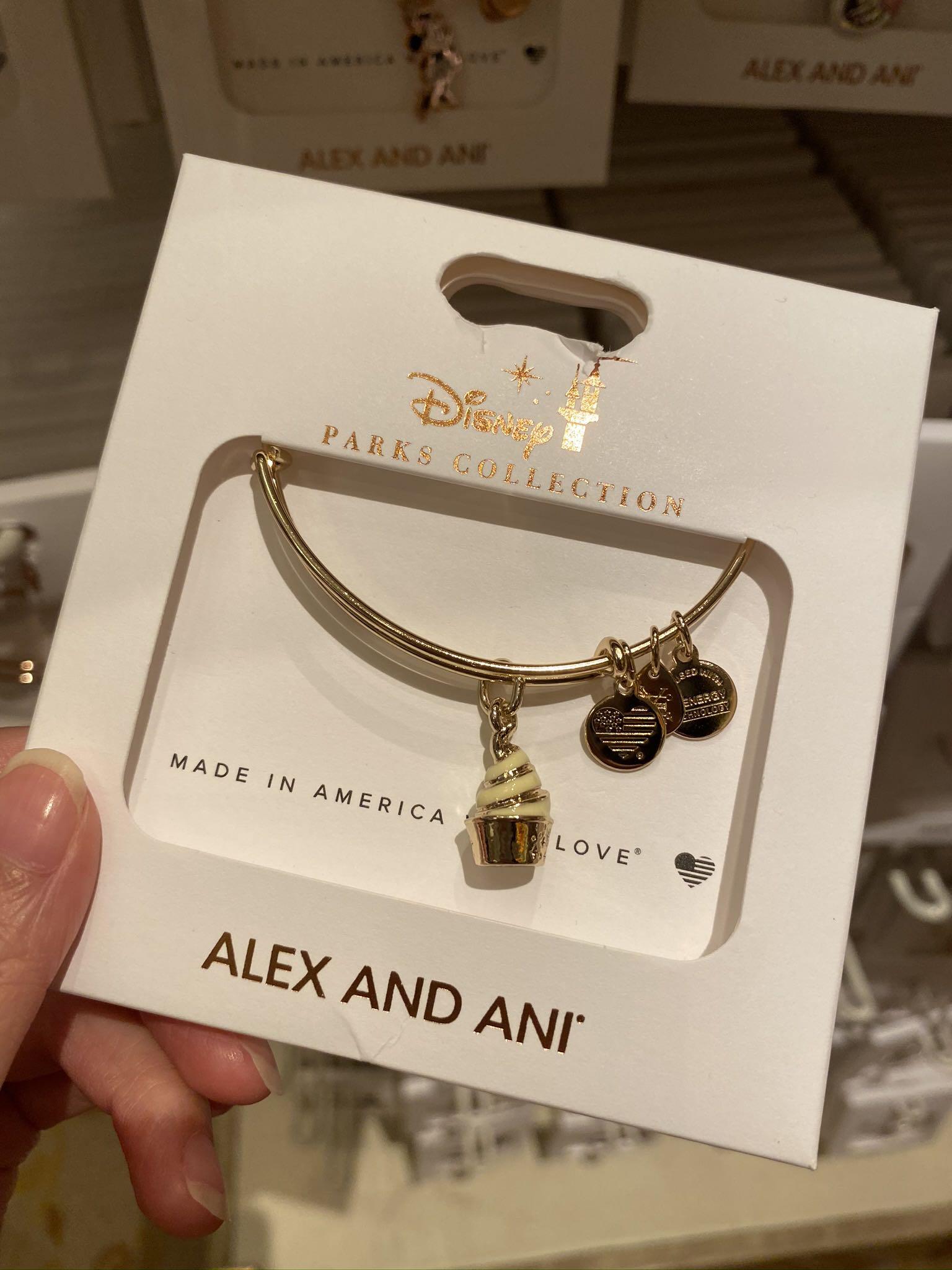 Alex and sales ani cupcake