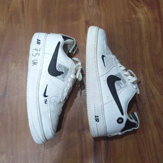(Category: ) located in . Submitted by benjamin_store (Listing ID 1071843402, Image 1). Description: .