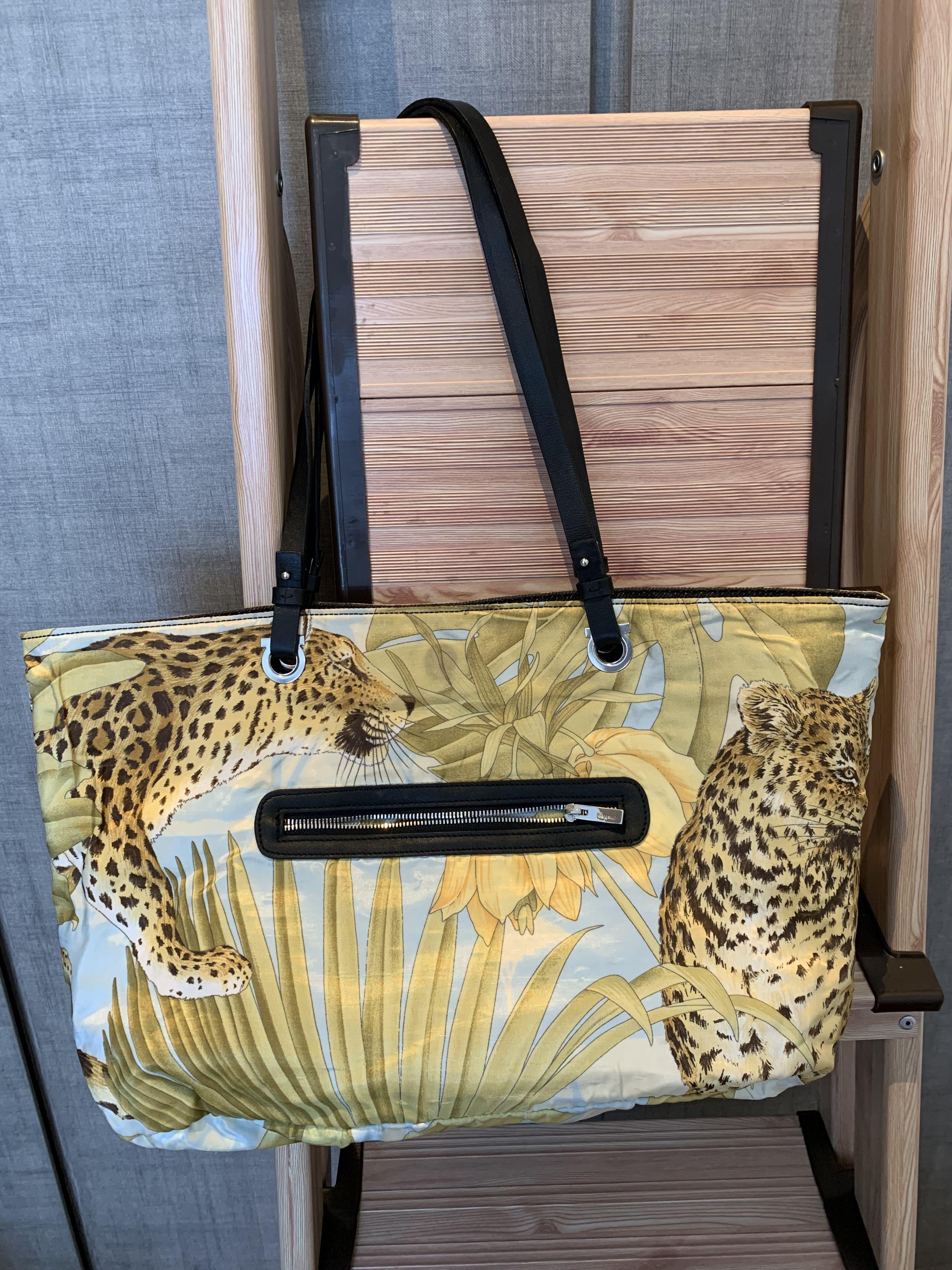 Tote best sale bag ferragamo