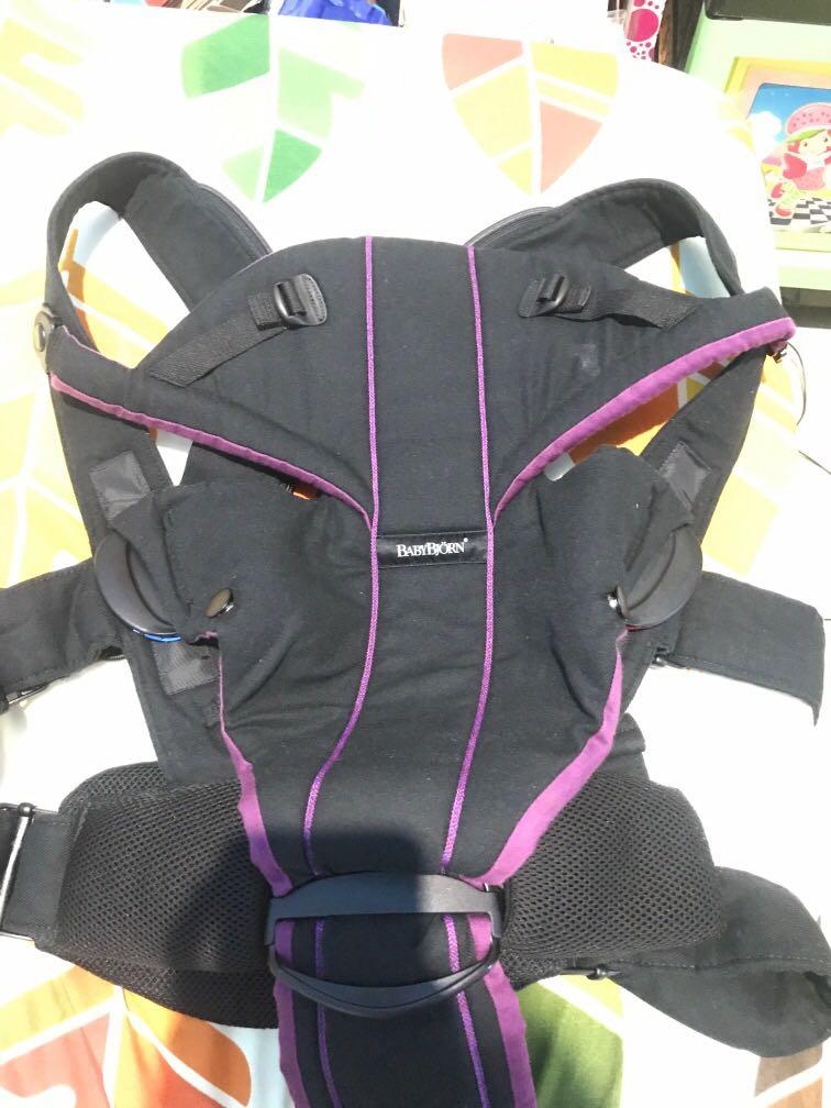 baby bjorn carrier red and black