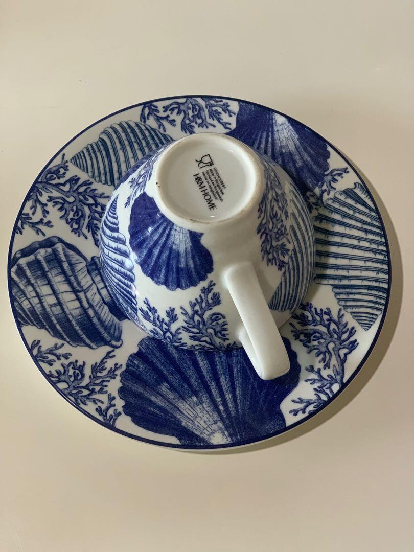 Blue and white cup& saucer (Category: Coffee & Tea Tableware) located in Manila. Submitted by camshomecollections888 (Listing ID 1071739918, Image 3). Description: Used twice Very beautiful Mug Snack plate -8 inches .
