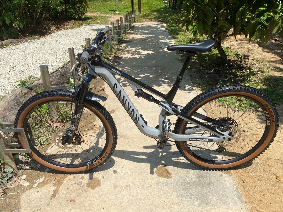 Canyon Neuron CF 9, Sports Equipment 