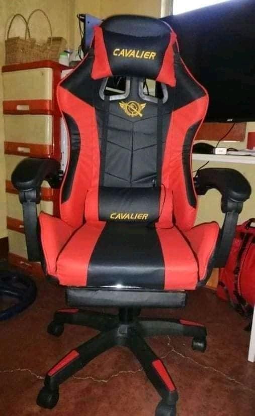Cavalier store gaming chair 2025