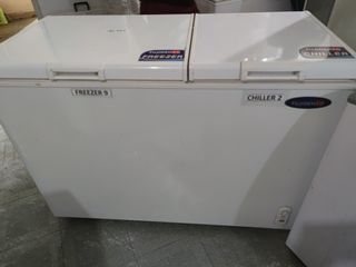 Fujidenzo 22cu Solid Top Chest Freezer Fc 22adf Tv Home Appliances Kitchen Appliances Refrigerators And Freezers On Carousell
