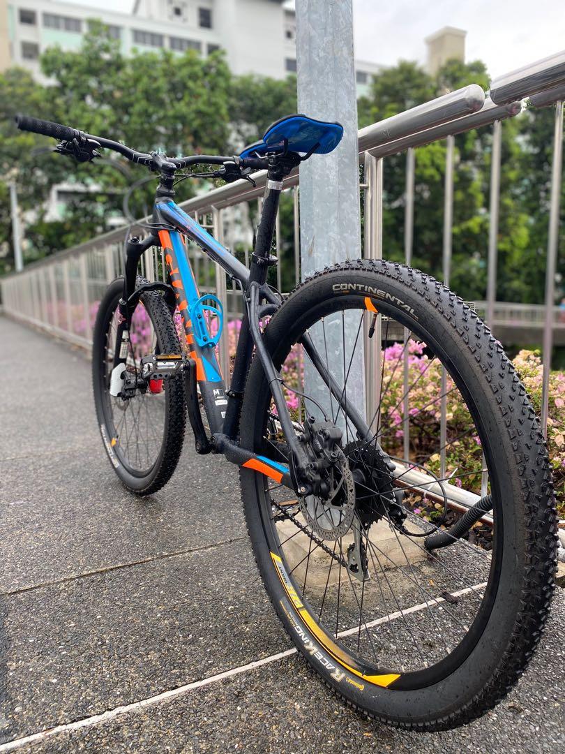 Giant talon black and orange 2025