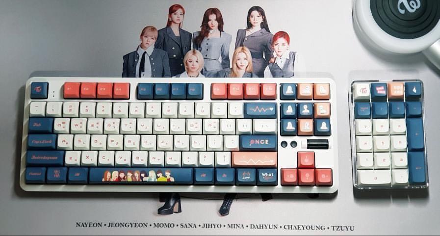[GROUP BUY] TWICE KEYCAP SET, Computers & Tech, Parts & Accessories ...