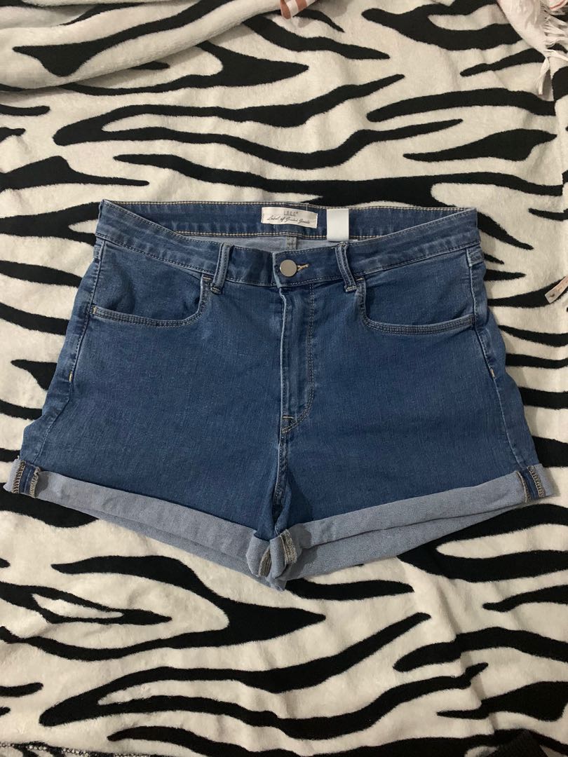 H&m regular waist shorts clearance