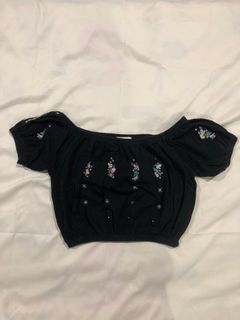 (Category: ) located in . Submitted by gladyss_preloved (Listing ID 1071762238, Image 1). Description: .