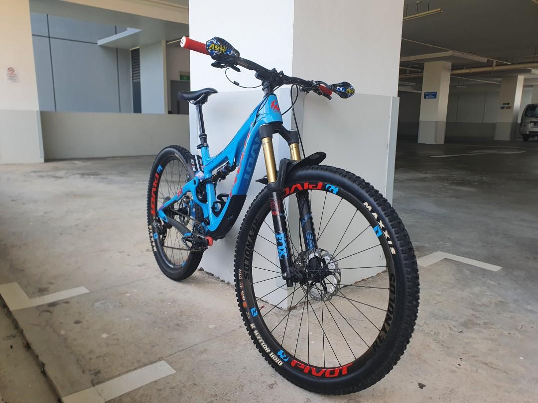 Pivot Switchblade Team XTR Di2 1x 29 