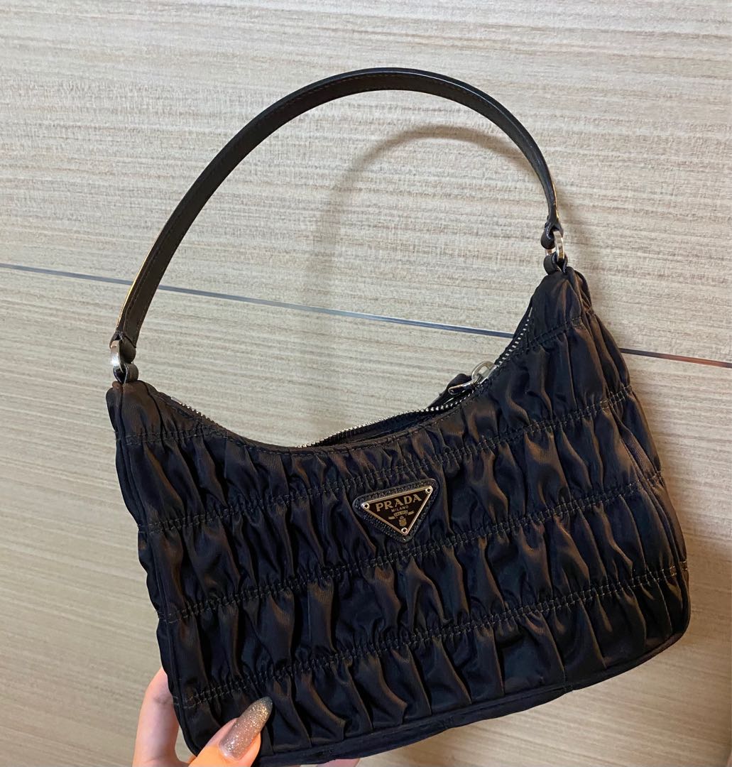 Re-nylon cloth handbag Prada Red in Cloth - 30832024