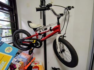 (Category: ) located in . Submitted by clevedonsmarts (Listing ID 1071860829, Image 1). Description: .