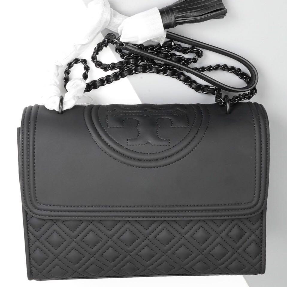 Tory Burch Kira Chevron medium Shoulder Bag Sandpiper, Barang Mewah, Tas &  Dompet di Carousell