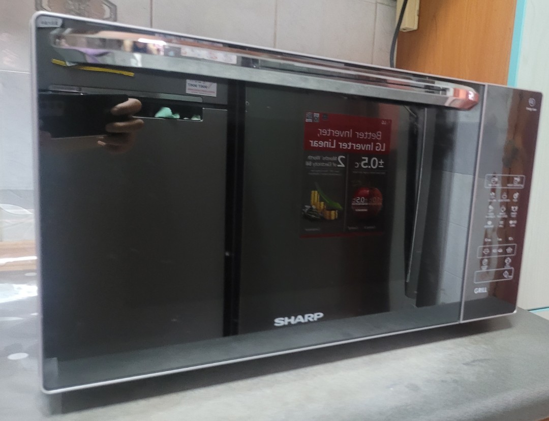 Sharp Microwave with Grill oven to sell, TV & Home Appliances, Kitchen