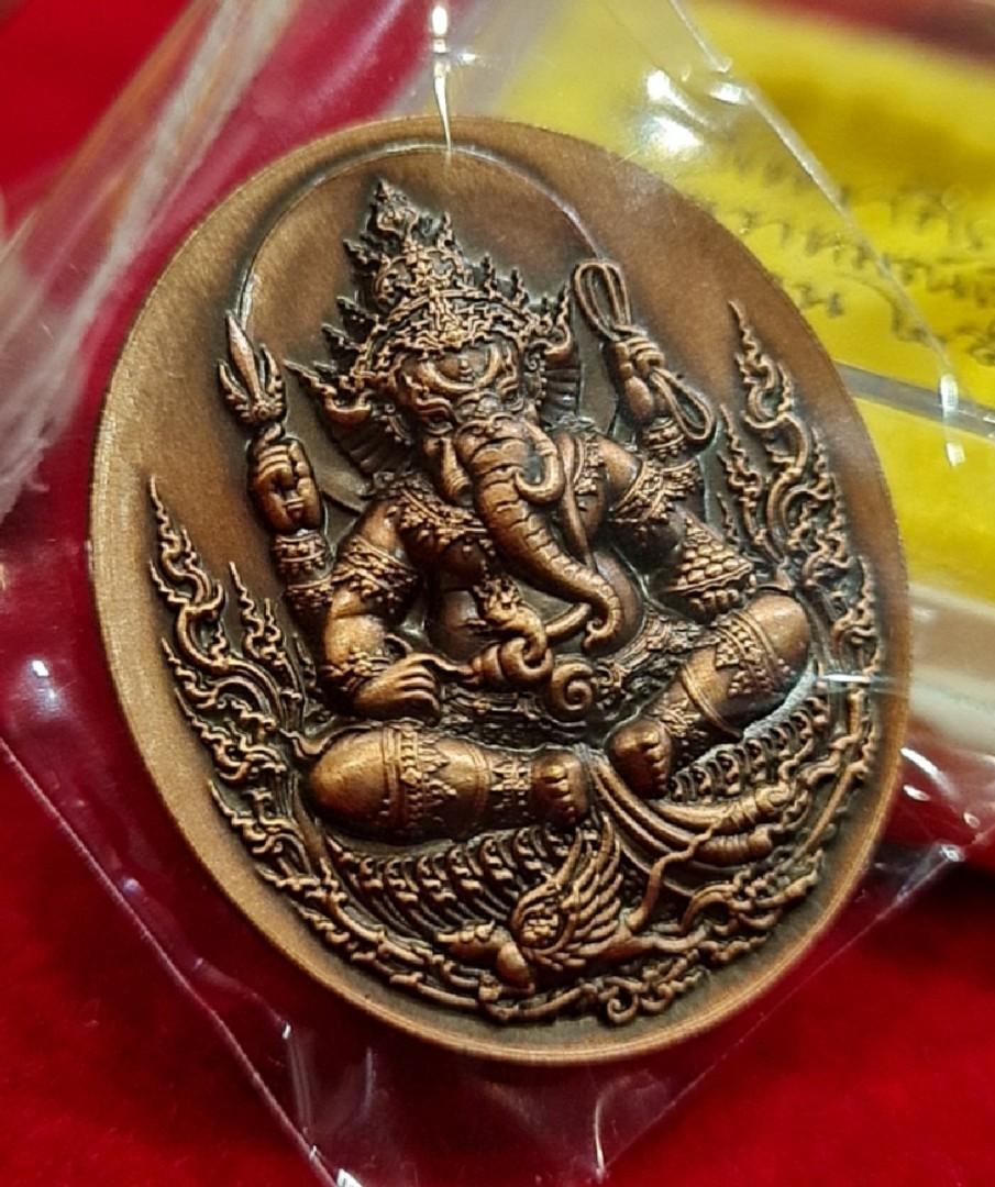 Thai Amulets Phra Pikanet Maha Sombat Bring Success Grant Wishes Vintage Collectibles Religious Items On Carousell