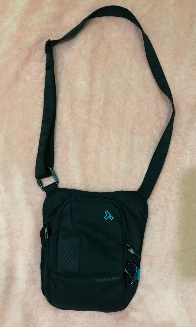 Travelon sling bag best sale