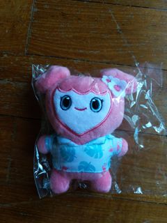 (Category: ) located in . Submitted by yejiqueen (Listing ID 1071896430, Image 1). Description: .