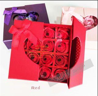 16pcs Rose Flower Love Gift Box Bouquet (RED)