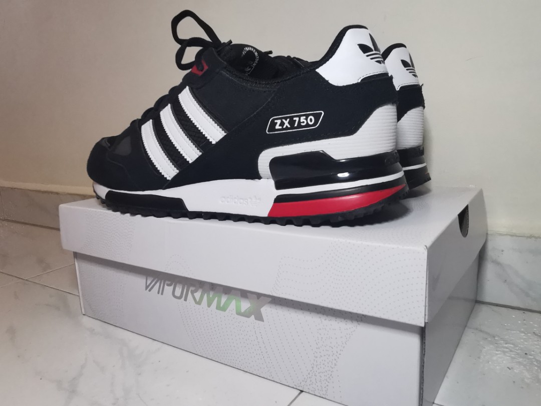 Envolver castigo Sympton Adidas ZX 750 (Black-Red), Men's Fashion, Footwear, Sneakers on Carousell