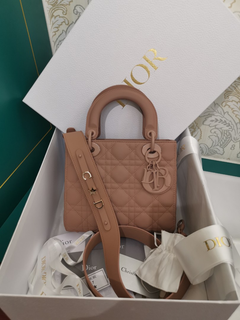 Dior lady sales bag matte